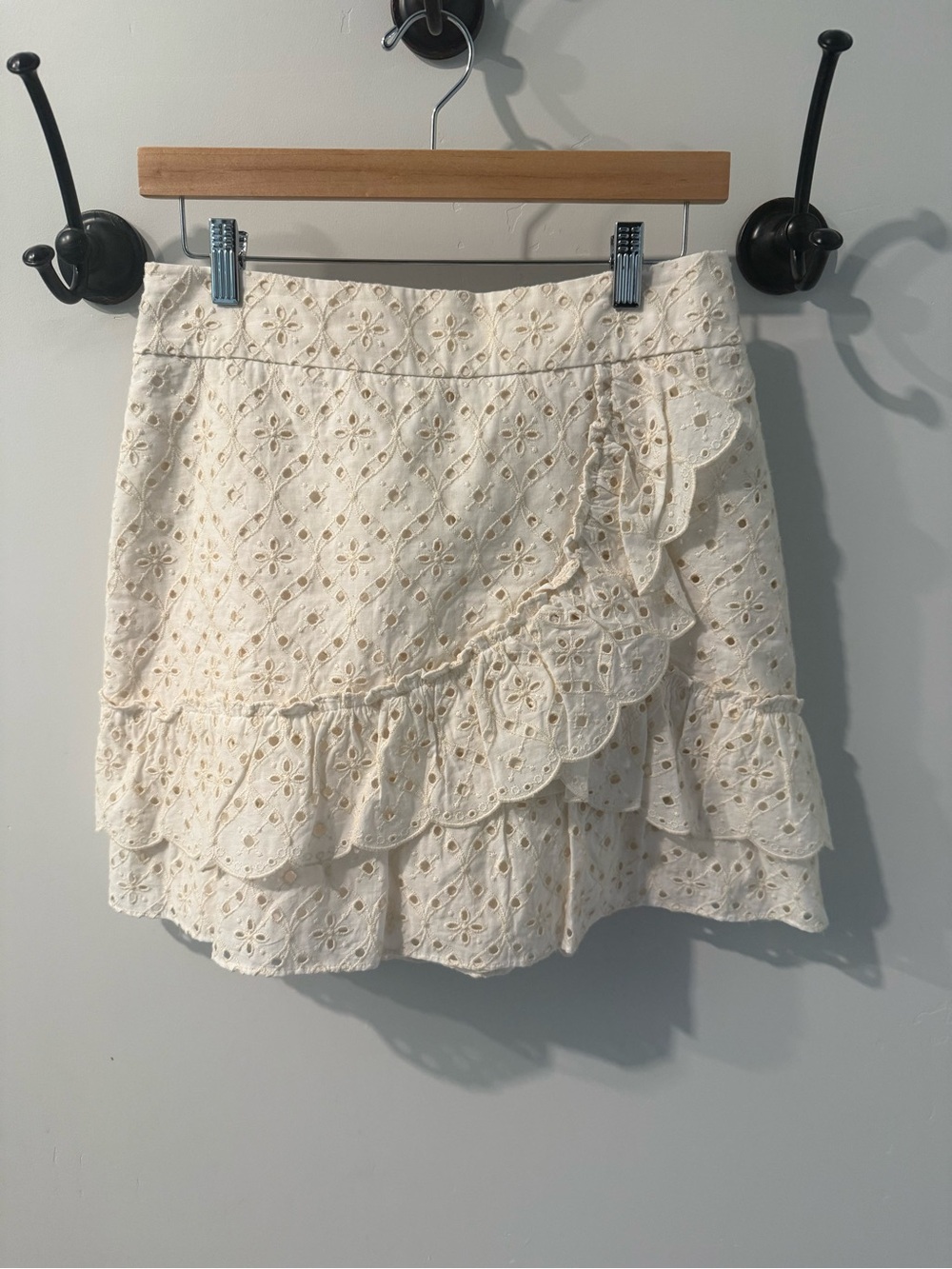 Sezane Cream Eyelet Tiered Mini Skirt NWT